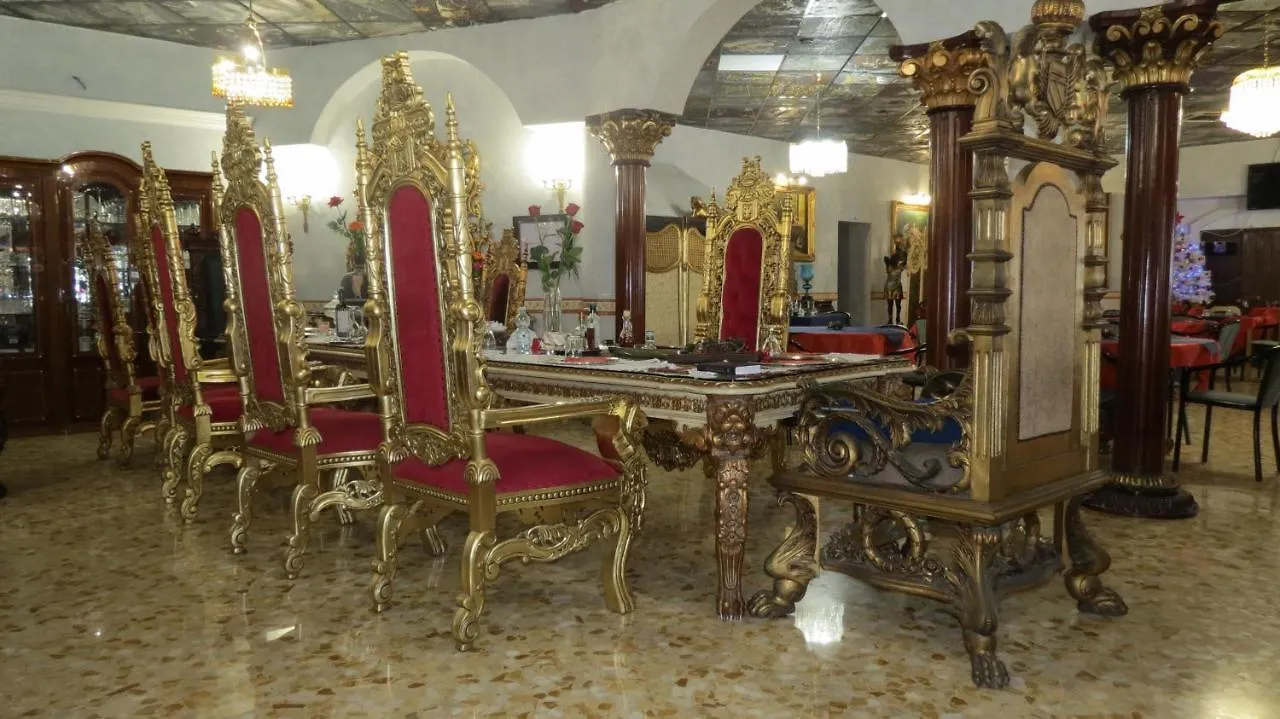 פיומיצ'ינו Hotel Chopin